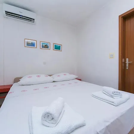 Apartment Haus Barisa Brela