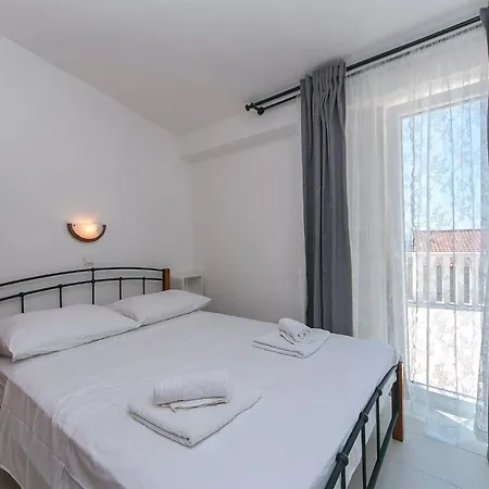 Apartment Haus Barisa Brela